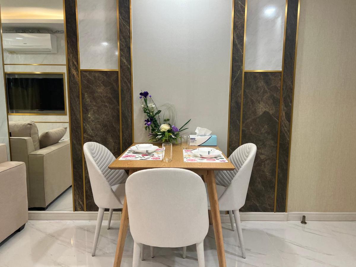 Romantic Beach Apartment芭堤雅水系高档酒店式公寓可做饭 Jomtien Beach Buitenkant foto
